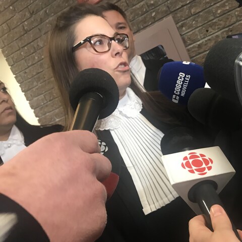 Me Véronique Beauchamp. Me Véronique Beauchamp.