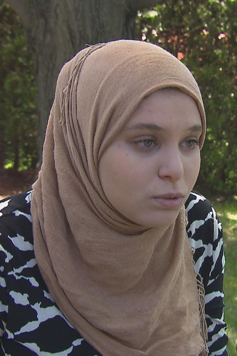 Asmaa Mounia Zitouni. Asmaa Mounia Zitouni.