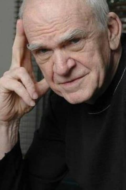 L'écrivain Milan Kundera. Un vieil homme au regard pénétrant. L'écrivain Milan Kundera. Un vieil homme au regard pénétrant.