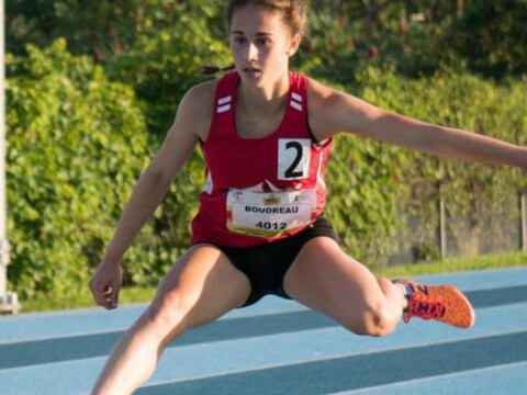 Camille Boudreau très concentrée, en pleine course Camille Boudreau très concentrée, en pleine course