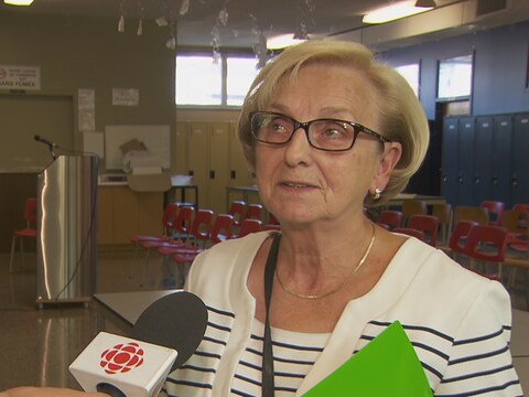 La présidente de la Commissions scolaire des Monts-et-Marées, Céline Lefrançois La présidente de la Commissions scolaire des Monts-et-Marées, Céline Lefrançois