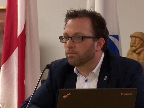 Le maire de Gaspé Daniel Côté. Le maire de Gaspé Daniel Côté.
