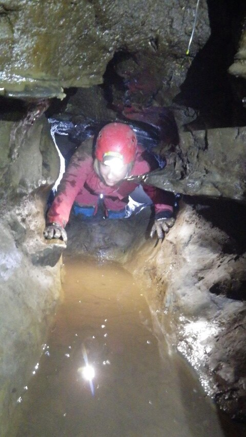 La chroniqueuse Martine Côté s'est aventurée dans la grotte de Boischatel. La chroniqueuse Martine Côté s'est aventurée dans la grotte de Boischatel.