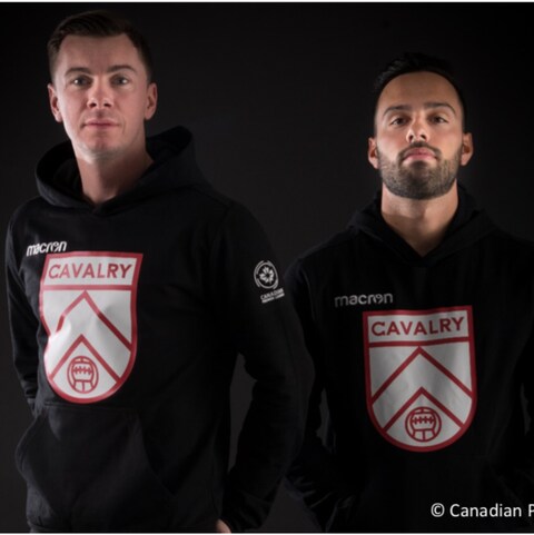 Photo officielle des joueurs, prise lors du dévoilement des noms des 10 premiers joueurs à signer des contrats avec les équipes de la PLC. Photo officielle des joueurs, prise lors du dévoilement des noms des 10 premiers joueurs à signer des contrats avec les équipes de la PLC.