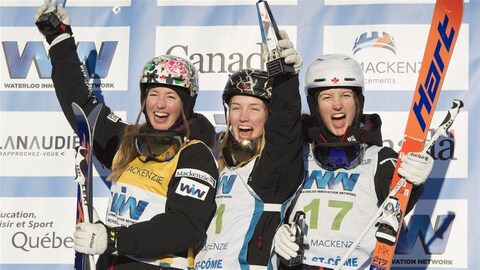 Les sœurs Dufour-Lapointe Les sœurs Dufour-Lapointe