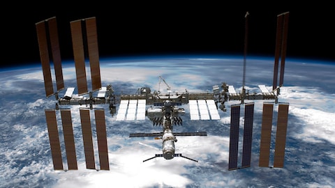 Getty Images / NASA La Station spatiale internationale en orbite autour de la Terre.