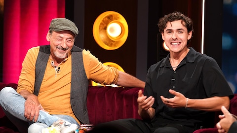 Le fils et le père sur le plateau de Bonsoir bonsoir