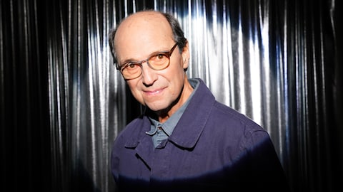 Michel Rivard pose à Bonsoir bonsoir.