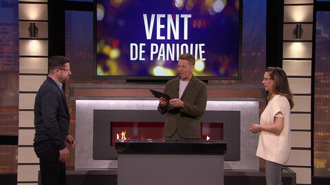 Dany Turcotte, Patrice L'Écuyer et Marie-Soleil Michon sur le plateau de l'émission Silence on joue.