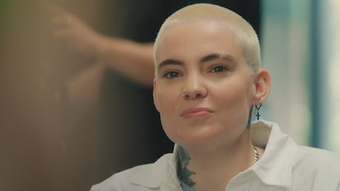 Roxane Bruneau est sur le plateau de Facteur A.