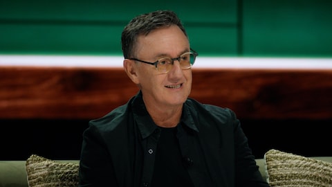 René Richard Cyr sur le plateau de l'émission Je t'attendais.