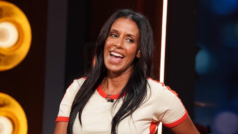 La production est encore jeune / Karine Dufour Rebecca Makonnen sur le plateau de Bonsoir bonsoir.