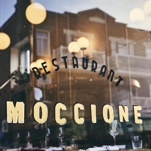 Façade du restaurant Moccione.