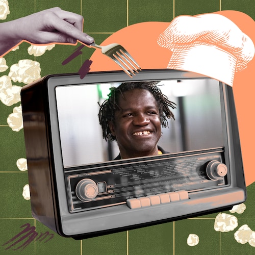 Une photo de Boucar Diouf dans une vieille radio.