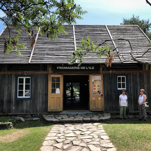 Devanture de la fromagerie de l'Île.