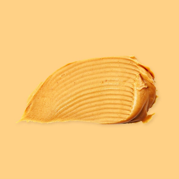 Du beurre d'arachides étendu.