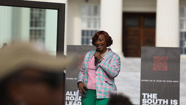 La Dre Bernice King prend la parole pendant un rassemblement contre le redécoupage de la carte électorale de l'Alabama, le 16 mai 2026, à Montgomery, en Alabama.