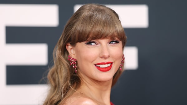 Taylor Swift assiste à la 67e cérémonie annuelle des prix Grammy le 2 février 2025 à Los Angeles.