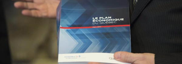 Le budget 2017 présenté par le ministre des Finances du Québec, Carlos Leitao.