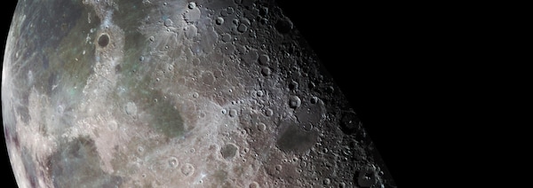 La Lune dans l'objectif de la sonde Galileo.