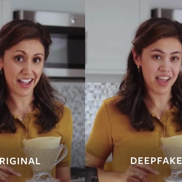 Une femme dans une cuisine côte-à-côte avec une version "deepfake" d'elle-même. 