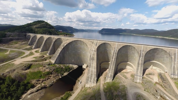 Le barrage Daniel-Johnson, inauguré il y a 50 ans, est sous haute surveillance.