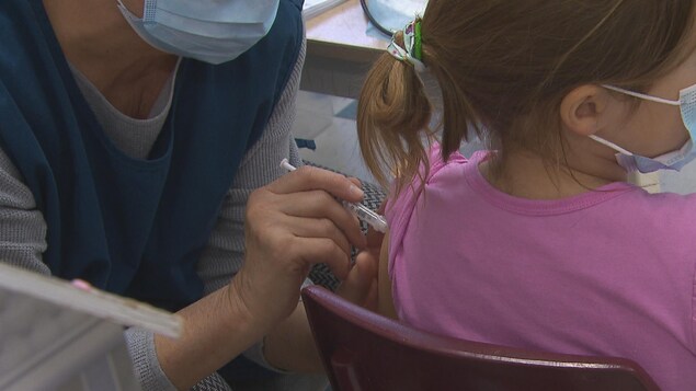 Une vaccination contre la COVID-19 plus lente cet été au Saguenay-Lac-Saint-Jean Une vaccination contre la COVID-19 plus lente cet été au Saguenay-Lac-Saint-Jean