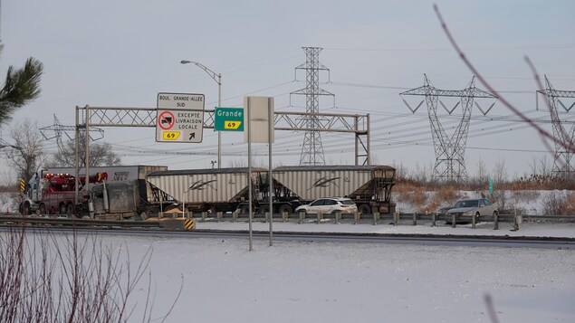 Grand Montréal  : deux blessés mineurs dans un carambolage sur l’autoroute 30 image