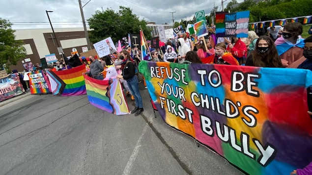 Cinq arrestations après une manifestation sur les droits des LGBTQ à Ottawa