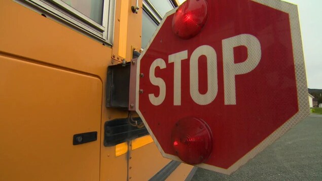 La pénurie de chauffeurs d’autobus scolaires persiste en Alberta