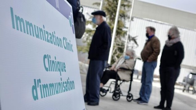 COVID-19 : Ottawa diminue le nombre de ses centres de vaccination dès mercredi COVID-19 : Ottawa diminue le nombre de ses centres de vaccination dès mercredi