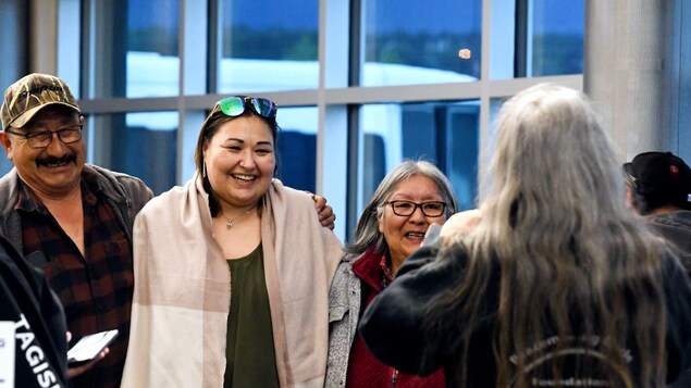 Une Autochtone de retour au Yukon après des années de détention en Turquie