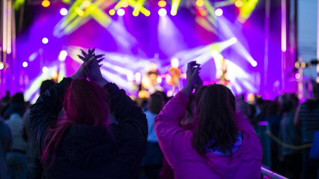 Des festivals remboursent des visiteurs qui ne seront pas vaccinés à temps Des festivals remboursent des visiteurs qui ne seront pas vaccinés à temps