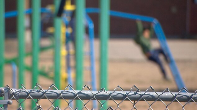 Les enfants autistes, victimes collatérales de la suspension des non-vaccinés? Les enfants autistes, victimes collatérales de la suspension des non-vaccinés?