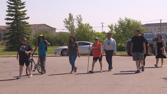 Une famille marche de Regina à Ottawa pour les hommes autochtones disparus ou assassinés