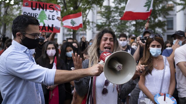 Veillée à Montréal en solidarité avec les victimes de la tragédie de Beyrouth Veillée à Montréal en solidarité avec les victimes de la tragédie de Beyrouth