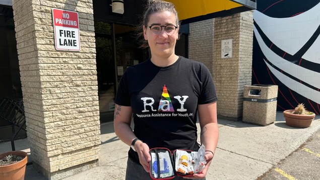 Une pénurie de trousses de naloxone inquiète des organismes communautaires au Manitoba Une pénurie de trousses de naloxone inquiète des organismes communautaires au Manitoba