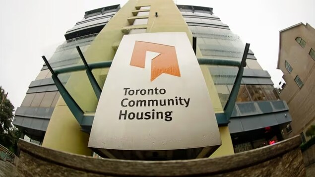 L’ombudsman demande à la Société d’habitation de Toronto de protéger les droits de l’homme