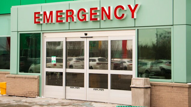 Le personnel hospitalier exige des réponses après la panne de réseau générale