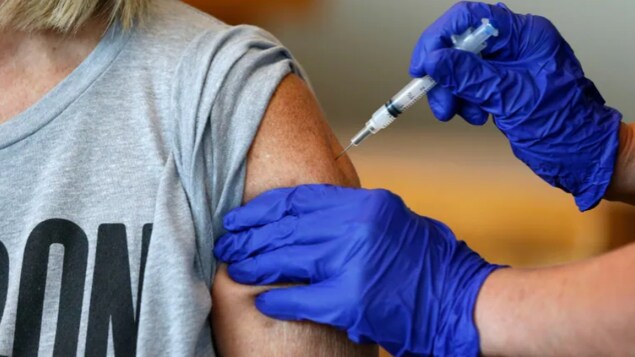 La loterie vaccinale reçoit un accueil mitigé en Mauricie et au Centre-du-Québec La loterie vaccinale reçoit un accueil mitigé en Mauricie et au Centre-du-Québec
