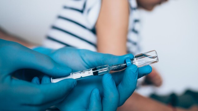 Un accès élargi aux 4e doses d’un vaccin contre la COVID-19, demande le NPD