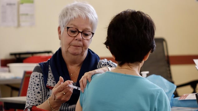 L’injection des 1res doses offerte sans rendez-vous tous les jours au Bas-Saint-Laurent L’injection des 1res doses offerte sans rendez-vous tous les jours au Bas-Saint-Laurent