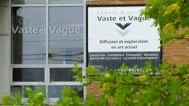 Litige entre le Centre d’artistes Vaste et Vague et son ancienne directrice