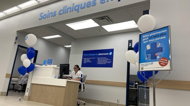 Un espace de soins cliniques dans un Pharmaprix de Québec