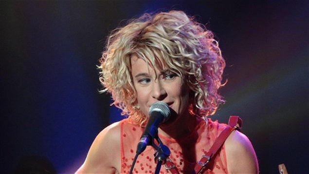 Marie-Jo Thério, chevalière de l’Ordre des arts et des lettres en France