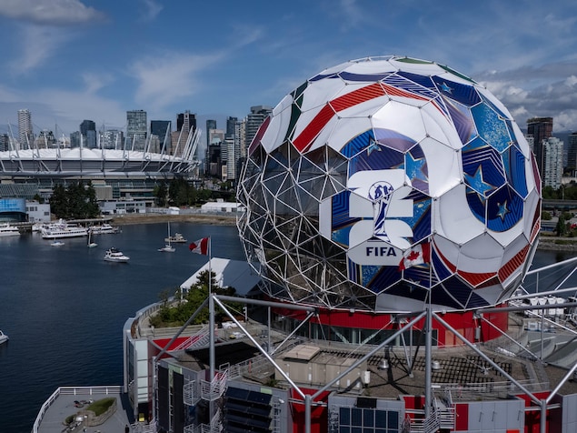 Le parc Science World, décoré pour la Coupe du monde de la FIFA 2026.