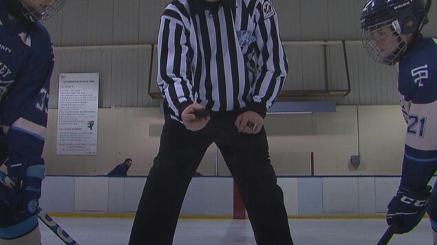 Une pénurie d’arbitres à Hockey Sherbrooke