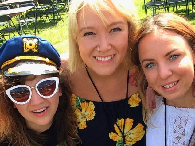Les membres du groupe Les Hay Babies, Vivianne Roy, Katrine Noël et Julie Aubé. Les membres du groupe Les Hay Babies, Vivianne Roy, Katrine Noël et Julie Aubé.