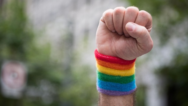 Une danse pour adolescents LGBTQ à Sydney, en N-É, va de l’avant malgré des menaces