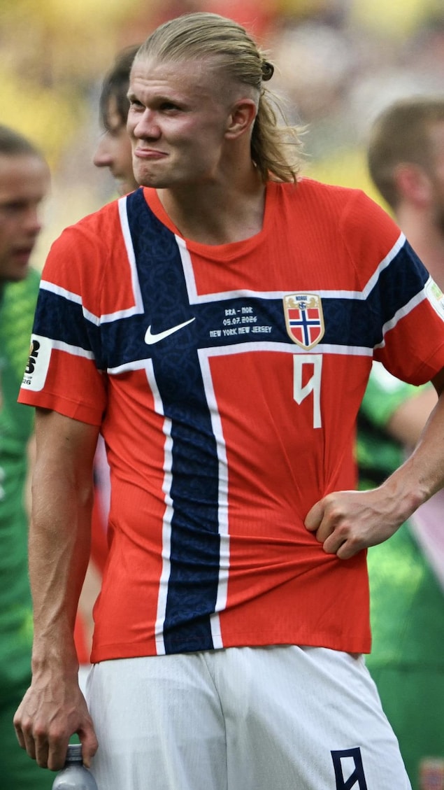 Erling Haaland sourit après une victoire.